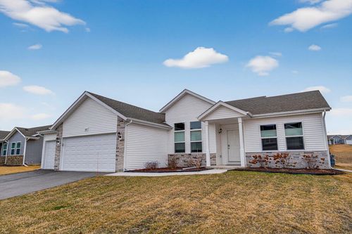 822 Colt Dr, Belleville, WI, 53508-9269 | Card Image