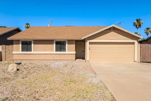 1860 S Moreno Dr, Apache Junction, AZ, 85120-7571 | Card Image