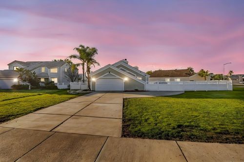 2102 Portside Court, Discovery Bay, CA, 94509-9999 | Card Image