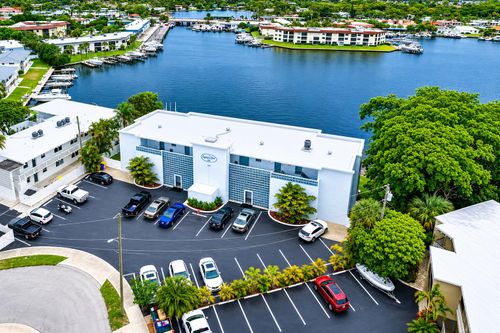 628 Southwind Cir, North Palm Beach, FL, 33408-5316 | Card Image