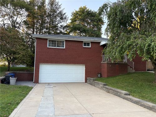 73 Observatory St, Manor, PA, 15665-9748 | Card Image