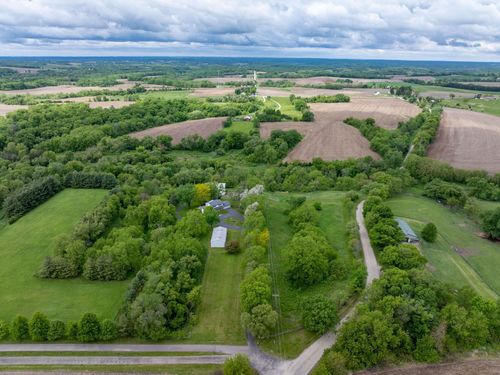 17380 Corbett Rd, MOUNT CARROLL, IL, 61053-9006 | Card Image