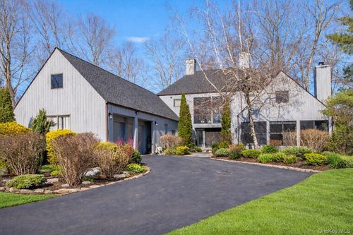 20 Ponds Ln, Purchase, NY, 10577-1712 | Card Image