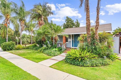 9488 Foster Rd, Bellflower, CA, 90706-2207 | Card Image