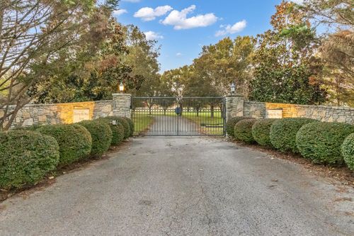 2942 Spanntown Rd, Arrington, TN, 37014-9123 | Card Image