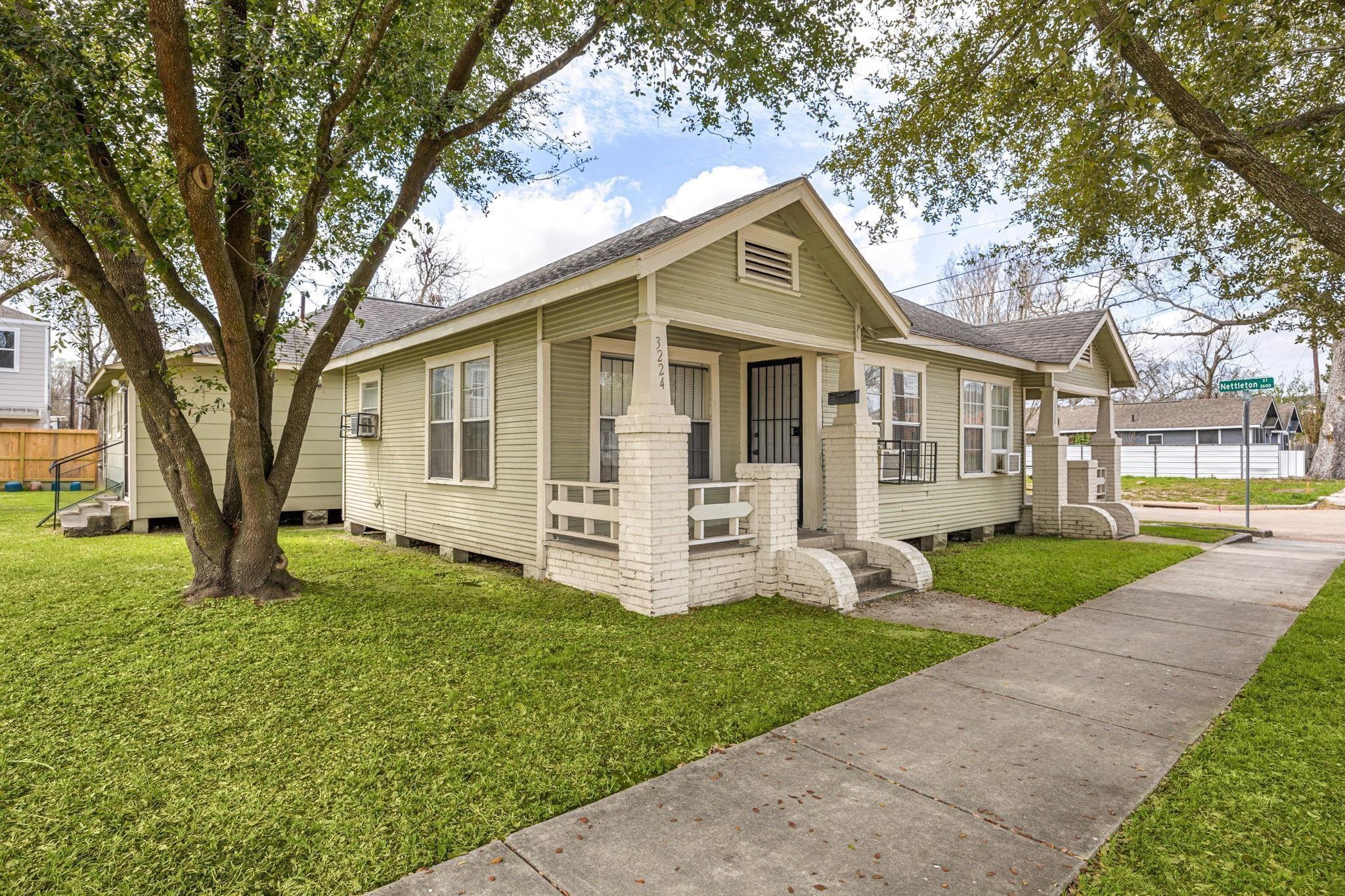 Residential Income in Houston 4