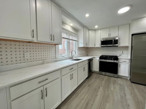 19-19 Hobbs Ct, Arlington, MA, 02476-4401 | Card Image