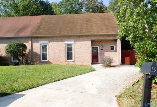 1923 W Brownstone Ct Sw, Decatur, AL, 35603-2032 | Card Image