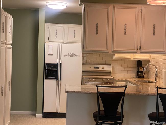 Kitchen | Image 4