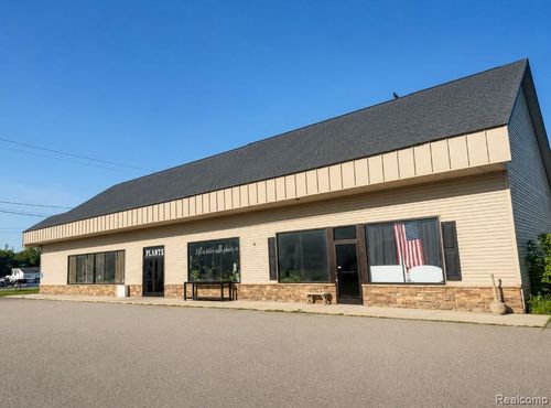8266 Silver Lake Rd, Linden, MI, 48451-8857 | Card Image