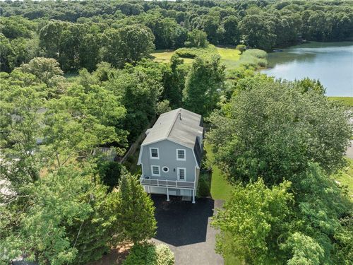 133 Bridgetown Rd, Narragansett, RI, 02882-1053 | Card Image