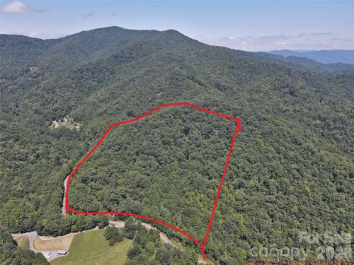 2166 Cove Creek Road, Waynesville, NC, 28785 | Card Image