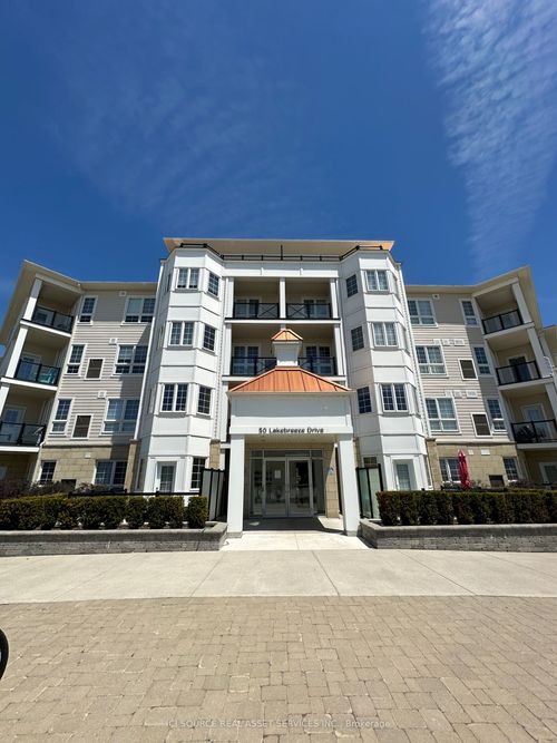 421-50 Lakebreeze Drive, Clarington, ON, L1B0V9 | Card Image
