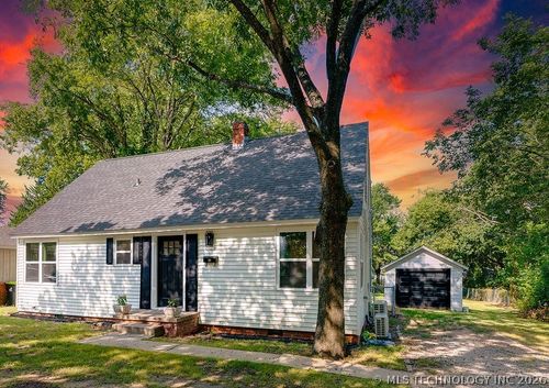 531 N Crownpoint Dr, Ada, OK, 74820-4419 | Card Image