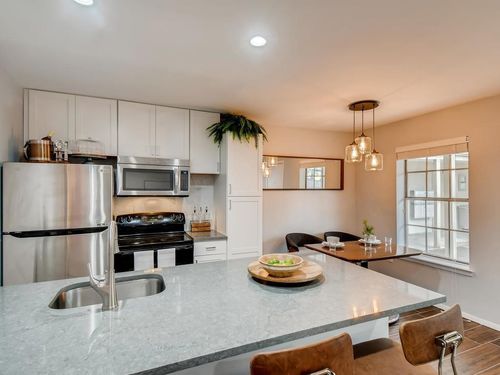 16-910 Duncan Ln, Austin, TX, 78705-2633 | Card Image