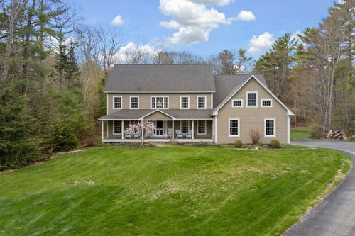 40 Primrose Lane, Freeport, ME, 04032 | Card Image