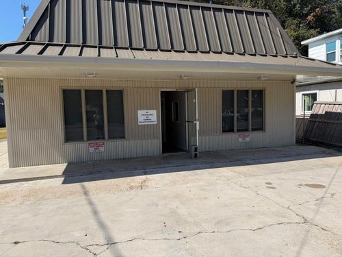 1204 Lafayette St, Houma, LA, 70360-5506 | Card Image