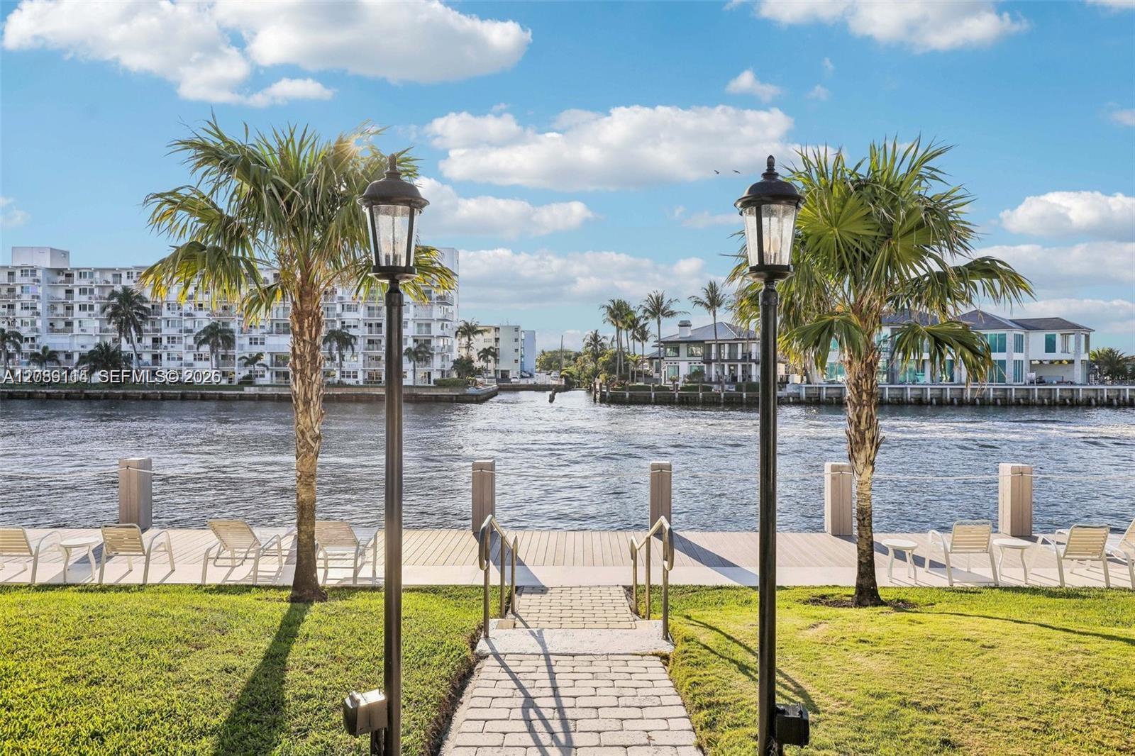 Residential Lease in Hillsboro Beach