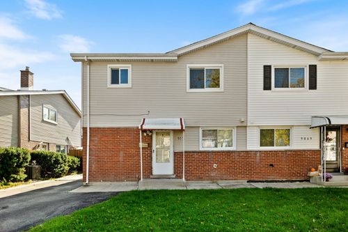 9065 W Oaks Ave, Des Plaines, IL, 60016-4247 | Card Image