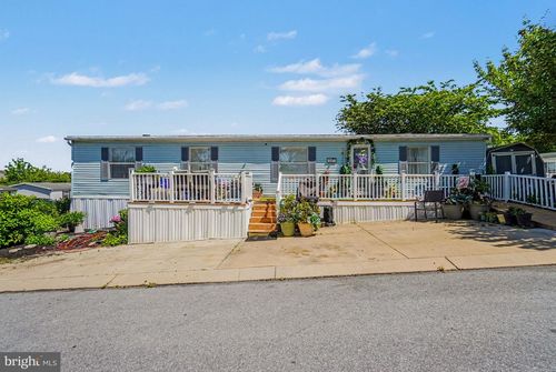 29 Katherine Ave, LEBANON, PA, 17042-4004 | Card Image