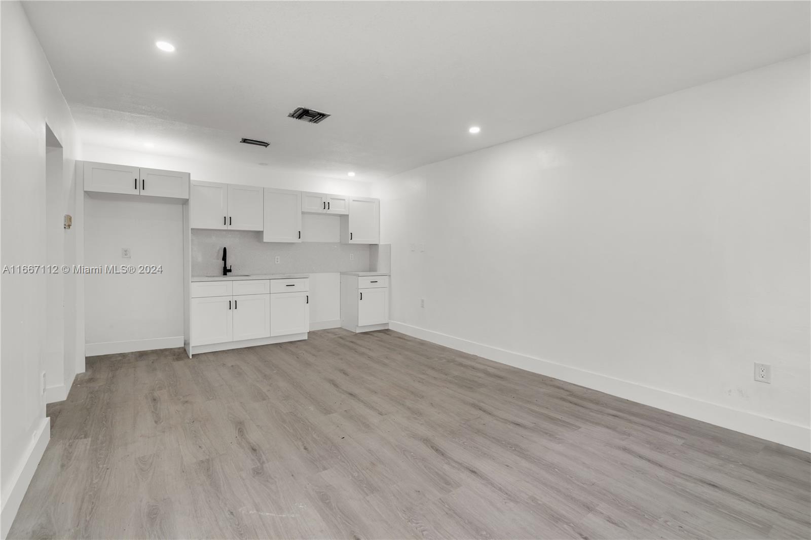 Plunkett St, Hollywood, FL 33023