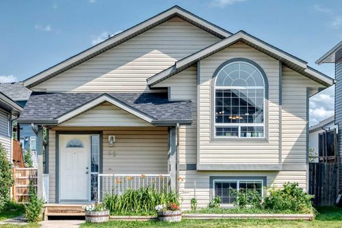 59 Lodge Pl, Sylvan Lake, AB, T4S2N2 | Card Image