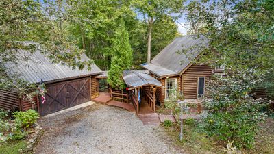 102 Frosty Mountain Road, Home with 2 bedrooms, 4 bathrooms and 2 parking in Mineral Bluff GA | Image 3