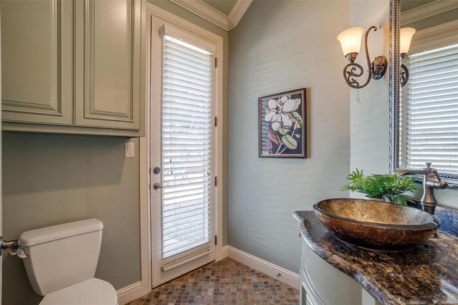 1204 E Scandinavian Ct, House other with 4 bedrooms, 4 bathrooms and null parking in Granbury TX | Image 34