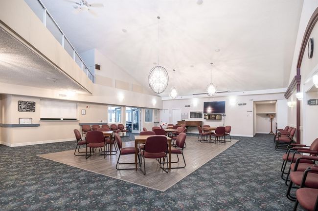 1215 - 1818 Simcoe Blvd Sw, Condo with 2 bedrooms, 2 bathrooms and 1 parking in Calgary AB | Image 6