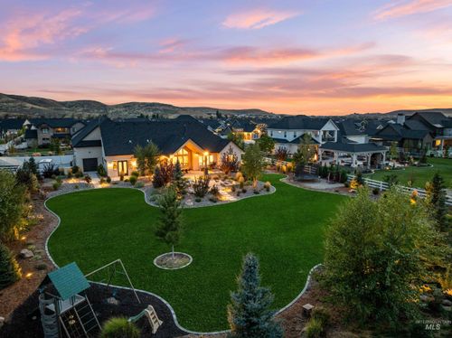 7940 W Mirror Pond Dr, Boise, ID, 83714-2275 | Card Image