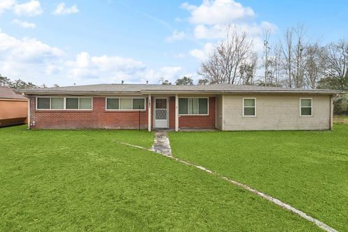 39216 Oak St, Pearl River, LA, 70452-5032 | Card Image