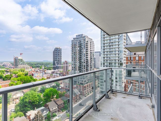 1702 - 58 Orchard View Blvd, Condo with 2 bedrooms, 1 bathrooms and null parking in Toronto ON | Image 22