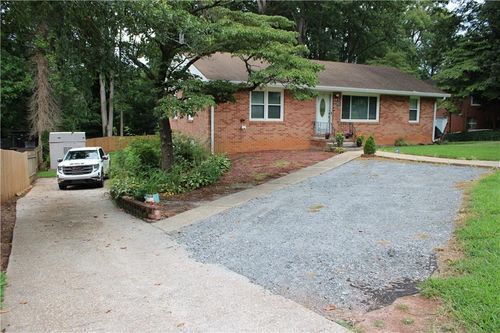 2059 Clearwater Dr Se, Marietta, GA, 30067-7333 | Card Image