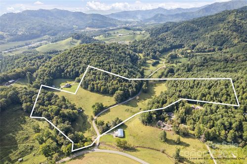 44 Jenkins Rd, Waynesville, NC, 28785-2455 | Card Image