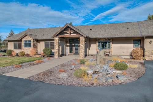 16816 Ponderosa Cascade Dr, Bend, OR, 97703-9167 | Card Image