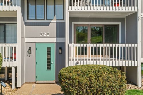 24-323 Ridge Point Cir, Bridgeville, PA, 15017-1566 | Card Image