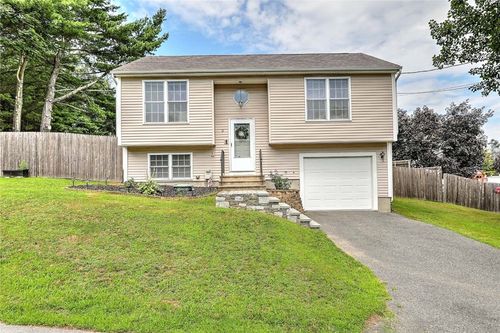 5 Craigie Ave, Johnston, RI, 02919-4042 | Card Image