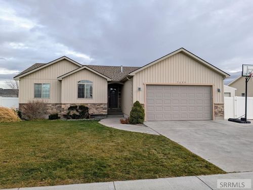 3688 Shale Ave, Ammon, ID, 83401-6377 | Card Image