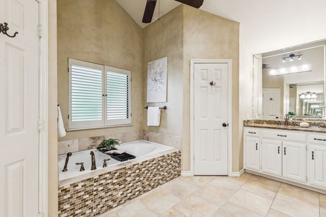 1094 Edith Cir, House other with 4 bedrooms, 3 bathrooms and null parking in Richardson TX | Image 23