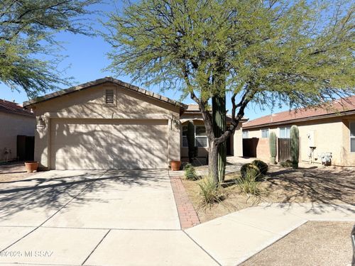 10449 E Bridgeport Street, Tucson, AZ, 85747 | Card Image
