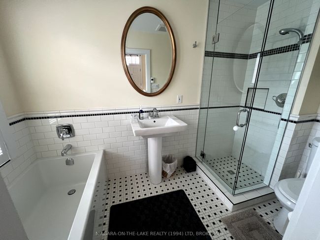96 Johnson St, House other with 3 bedrooms, 3 bathrooms and 2 parking in Niagara on the Lake ON | Image 16