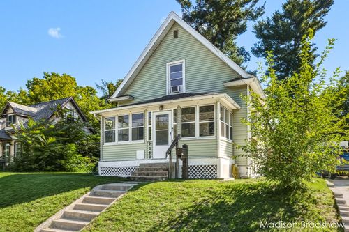 2080 Swensberg Ave, Grand Rapids, MI, 49505-6279 | Card Image