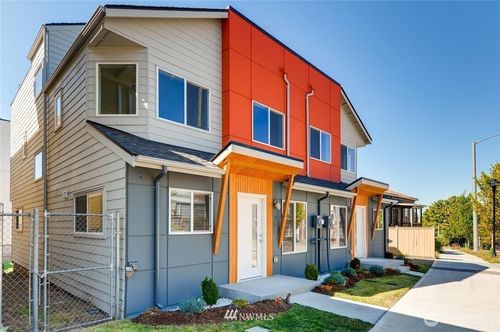 307 23rd Ave, Seattle, WA, 98122-6022 | Card Image