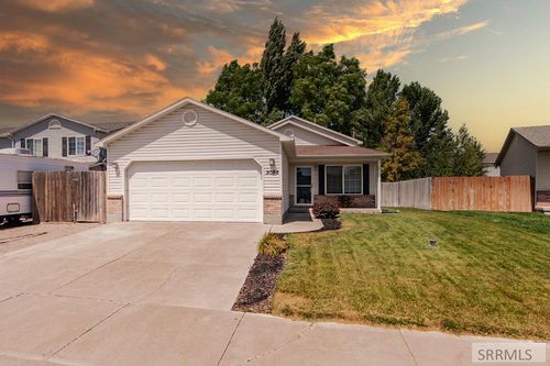 3058 Jackie Ct, Idaho Falls, ID, 83402-5568 | Card Image