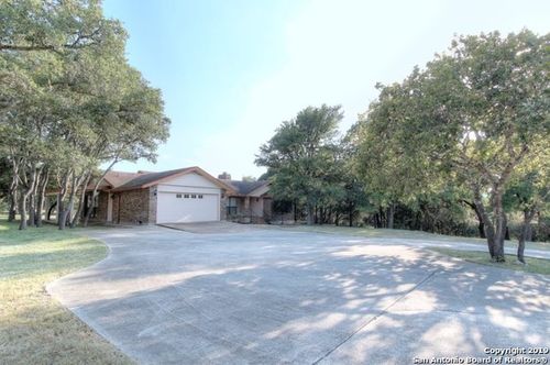 8430 Dietz Elkhorn Rd, Boerne, TX, 78015-4438 | Card Image