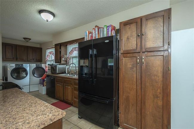 8833 Hickory Ln, House other with 2 bedrooms, 2 bathrooms and null parking in Ozawkie KS | Image 19