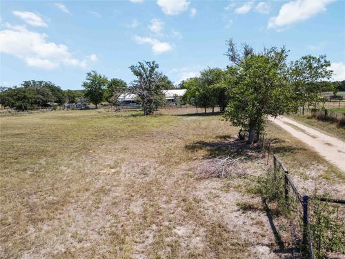 145 Three Oaks Ln, Bastrop, TX, 78602-3757 | Card Image