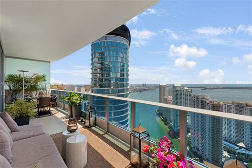 apt-4907-200 Biscayne Boulevard Way, Miami, FL, 33131-2166 | Card Image