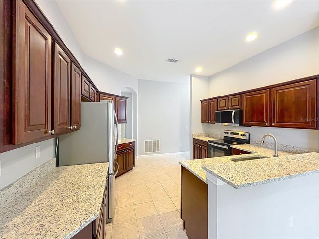 903 Kersfield Cir, House other with 3 bedrooms, 2 bathrooms and null parking in LAKE MARY FL | Image 11