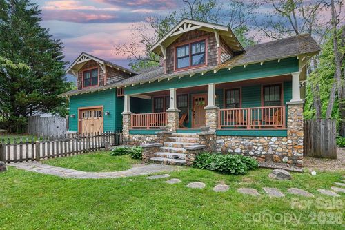 49 Miner St, Brevard, NC, 28712-4750 | Card Image